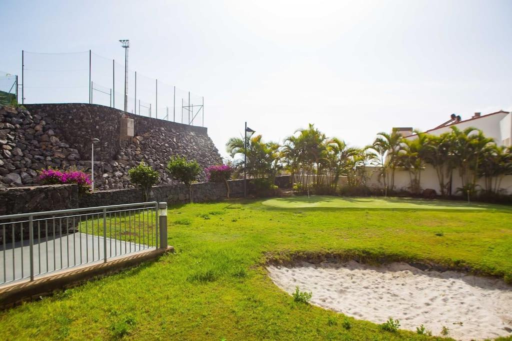 2 Bedrooms Apartment In Magnolia Golf Resort, La Caleta Costa Adeje  Exterior foto